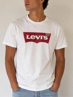 Levi’s Classic Housemark Logo T-Shirt - White Graphic Tee (Size XS)